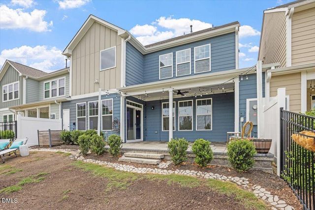 402 Ressler Street, Holly Springs, NC 27540
