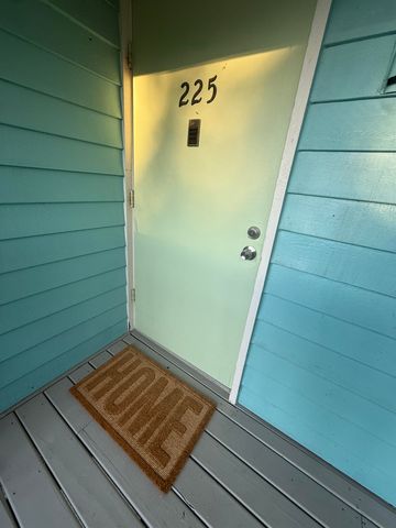 650 W Pope Rd 225, St Augustine, FL 32080