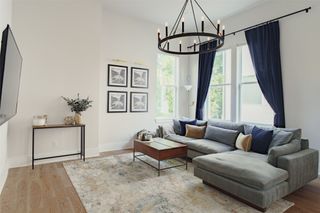 381 E Greenbriar Lane 1001, Dallas, TX 75203