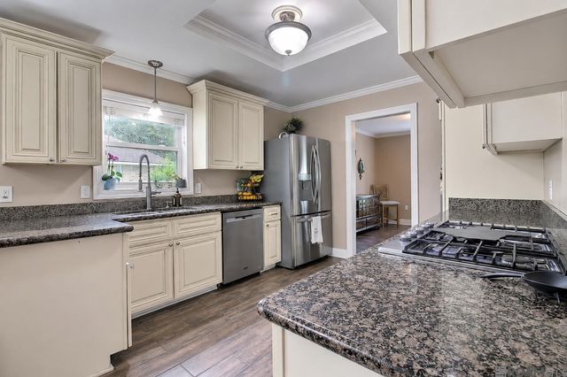 7314 Oak Meadow Dr, Baton Rouge, LA 70818