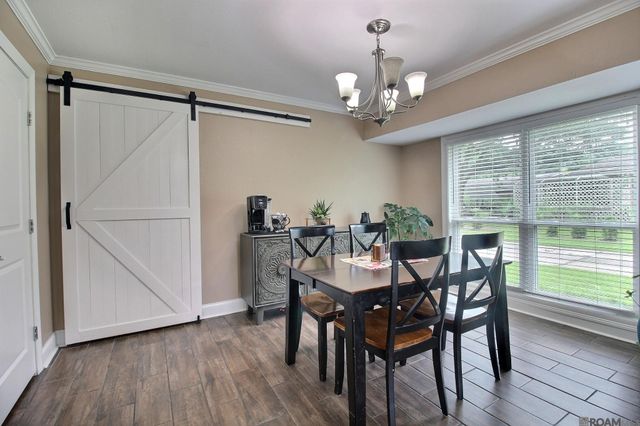 7314 Oak Meadow Dr, Baton Rouge, LA 70818
