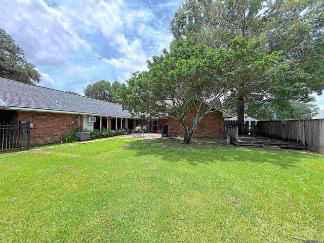 7314 Oak Meadow Dr, Baton Rouge, LA 70818