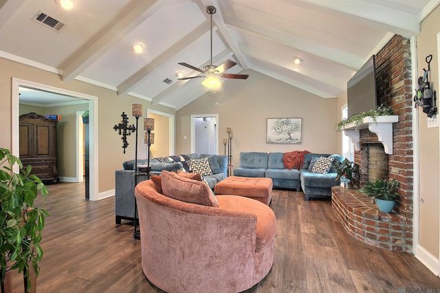 7314 Oak Meadow Dr, Baton Rouge, LA 70818