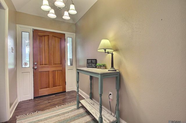 7314 Oak Meadow Dr, Baton Rouge, LA 70818