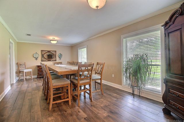 7314 Oak Meadow Dr, Baton Rouge, LA 70818