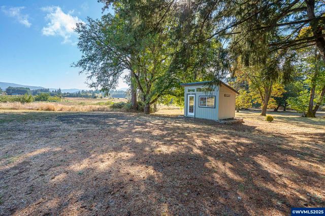 34715 Meridian Rd, Lebanon, OR 97355