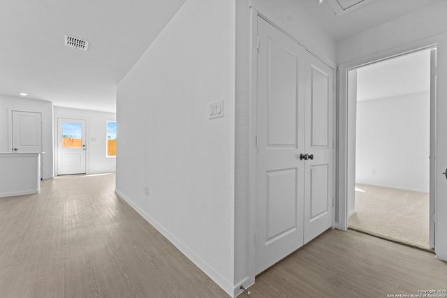 7307 Nessie Trails, San Antonio, TX 78227