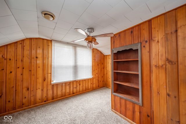 1807 S 11th Street, Terre Haute, IN 47802