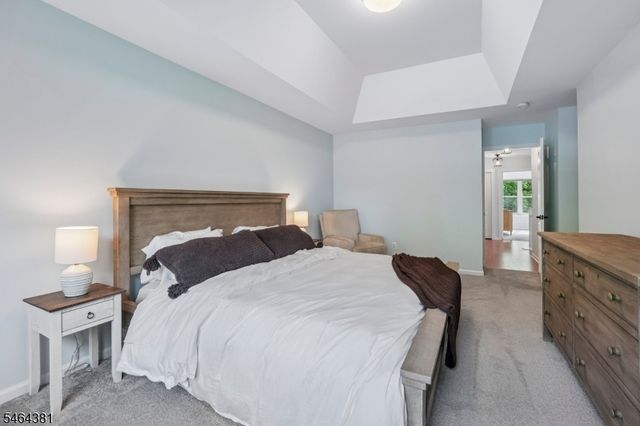 8001 Brittany Dr, Wayne Twp., NJ 07470