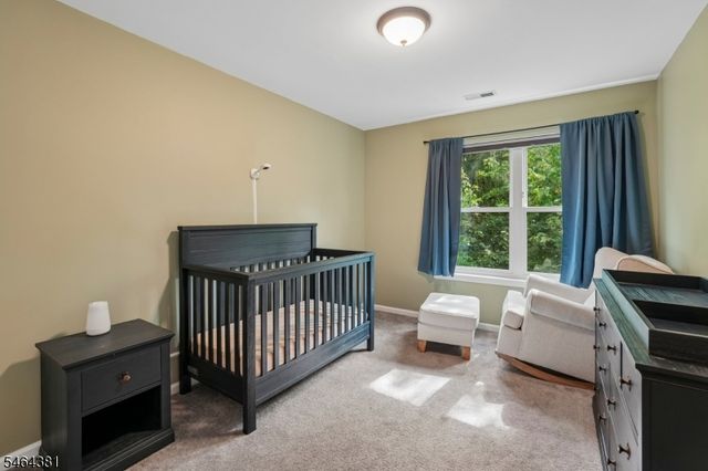 8001 Brittany Dr, Wayne Twp., NJ 07470