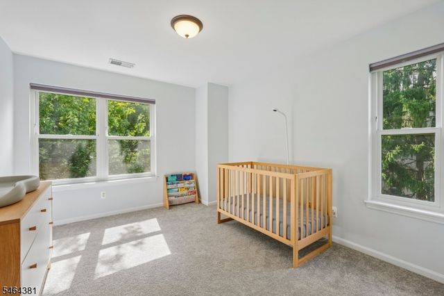 8001 Brittany Dr, Wayne Twp., NJ 07470