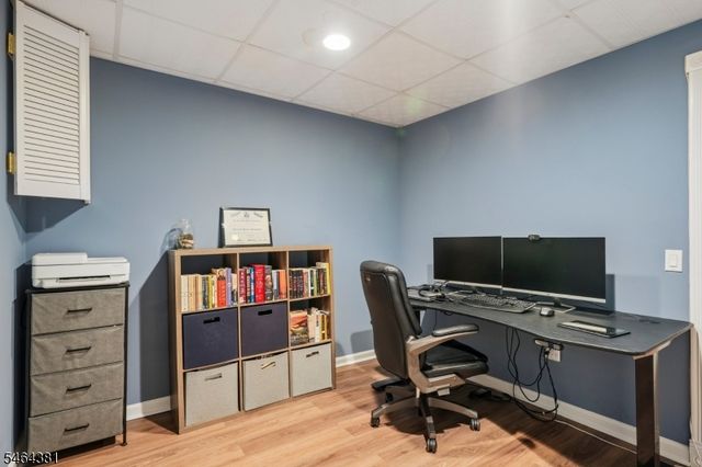 8001 Brittany Dr, Wayne Twp., NJ 07470