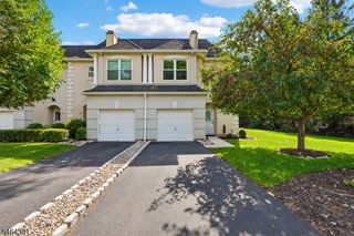 8001 Brittany Dr, Wayne Twp., NJ 07470