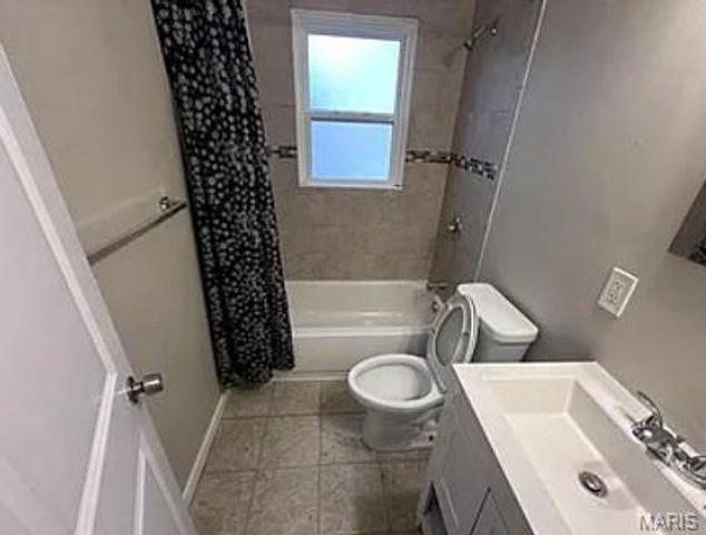 181 Bascom Drive, St Louis, MO 63135