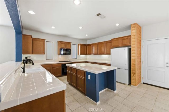43919 Danya Lane, Lancaster, CA 93536
