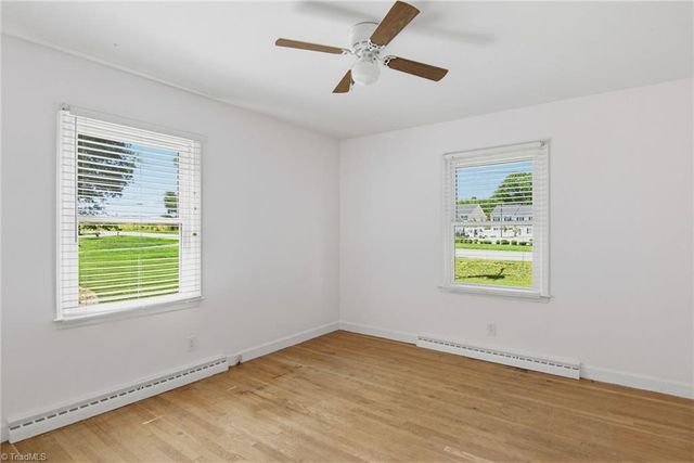 1132 Glennview Drive, Kernersville, NC 27284