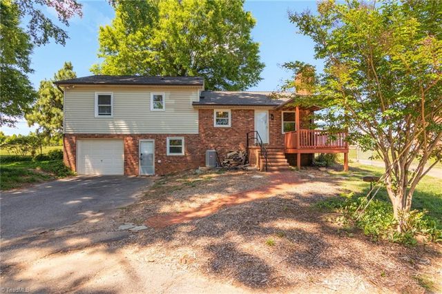 1132 Glennview Drive, Kernersville, NC 27284