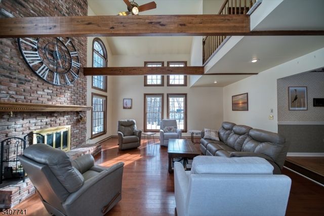 40 Rustic Trl, Raritan Twp., NJ 08822