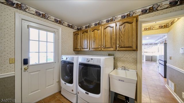 40 Rustic Trl, Raritan Twp., NJ 08822