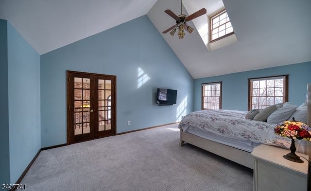 40 Rustic Trl, Raritan Twp., NJ 08822