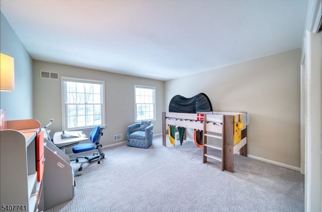 40 Rustic Trl, Raritan Twp., NJ 08822