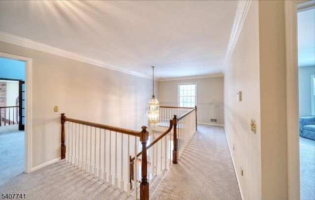 40 Rustic Trl, Raritan Twp., NJ 08822