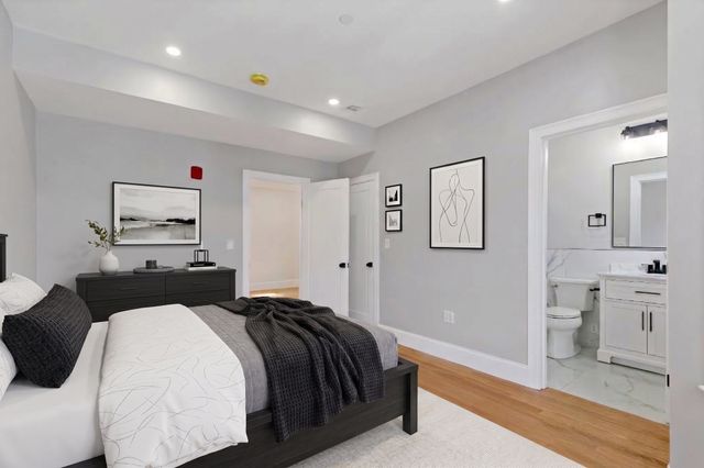 13 Langmaid Ave 2, Somerville, MA 02145
