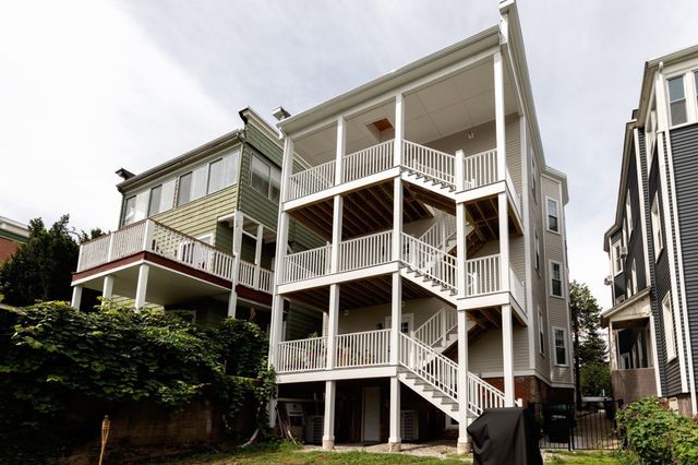 13 Langmaid Ave 2, Somerville, MA 02145