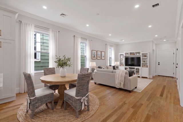 13 Langmaid Ave 2, Somerville, MA 02145