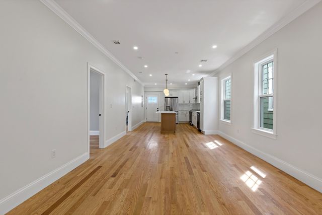 13 Langmaid Ave 2, Somerville, MA 02145