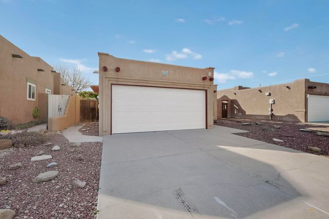 5209 Valentino Street NW, Albuquerque, NM 87120