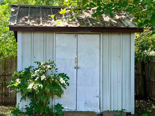 723 Walnut Street, Duncanville, TX 75116