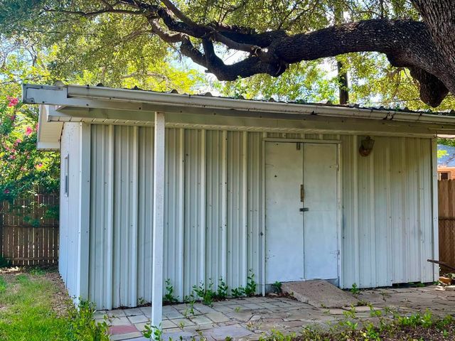 723 Walnut Street, Duncanville, TX 75116