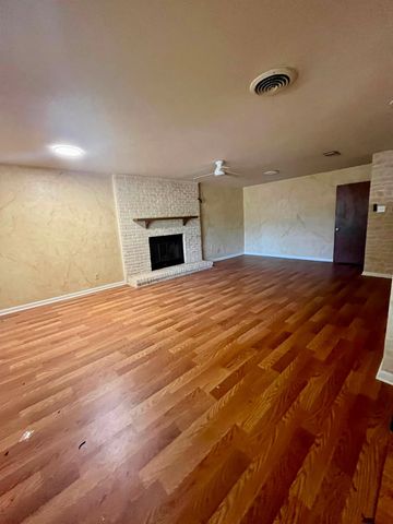 723 Walnut Street, Duncanville, TX 75116