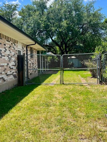 723 Walnut Street, Duncanville, TX 75116