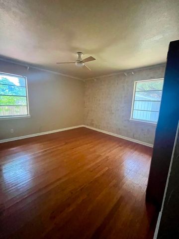 723 Walnut Street, Duncanville, TX 75116