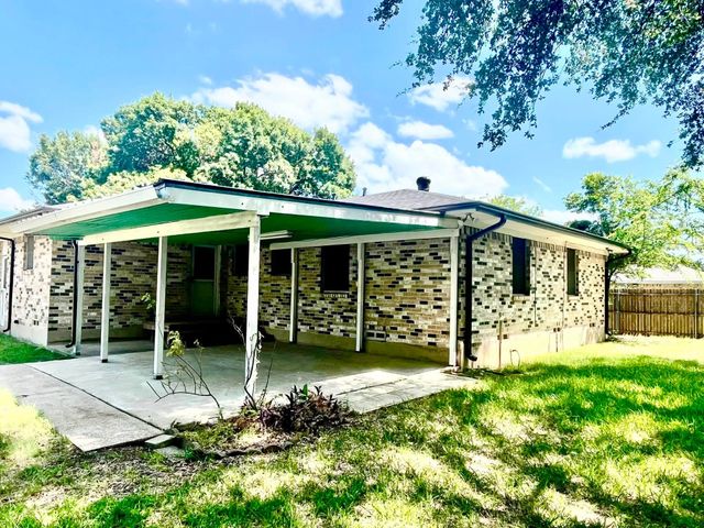 723 Walnut Street, Duncanville, TX 75116