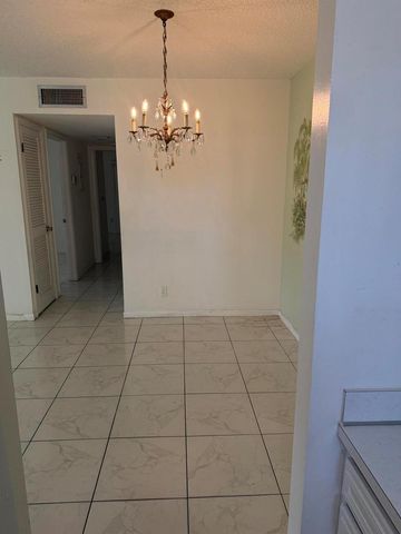211 Country Lane A, Boynton Beach, FL 33435