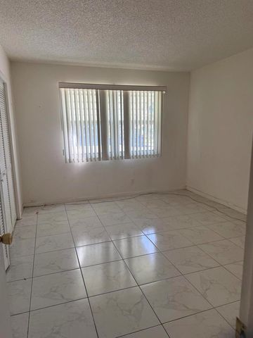 211 Country Lane A, Boynton Beach, FL 33435