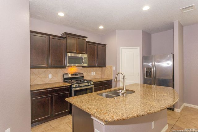 13803 COHAN WAY, San Antonio, TX 78253