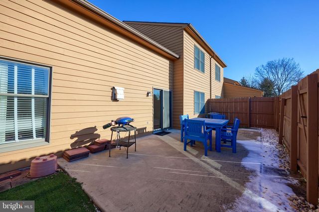 55 WESTVIEW MNR, York, PA 17408