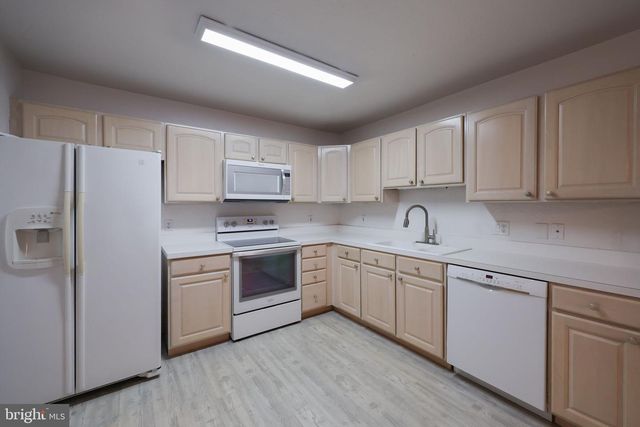 55 WESTVIEW MNR, York, PA 17408