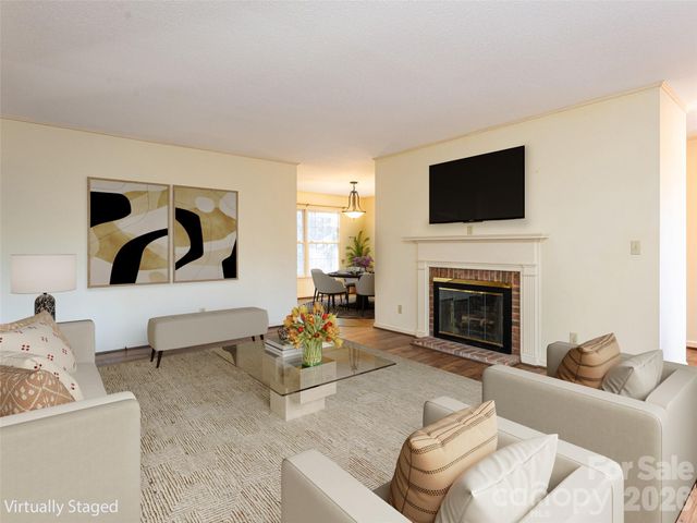 100 Wolf Shoals Drive, Hendersonville, NC 28739