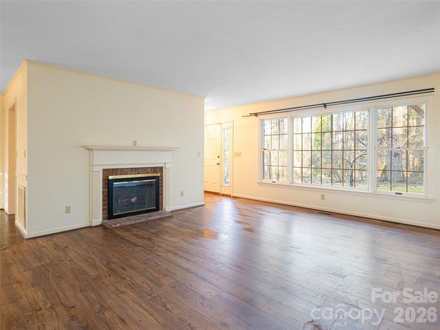 100 Wolf Shoals Drive, Hendersonville, NC 28739