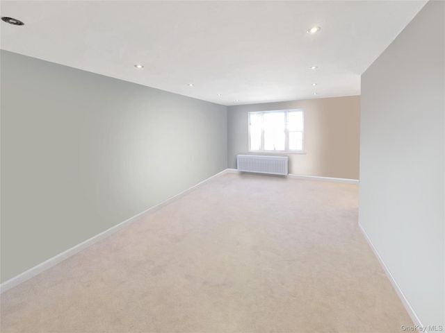 8439 153rd Avenue 6A, Lindenwood, NY 11414