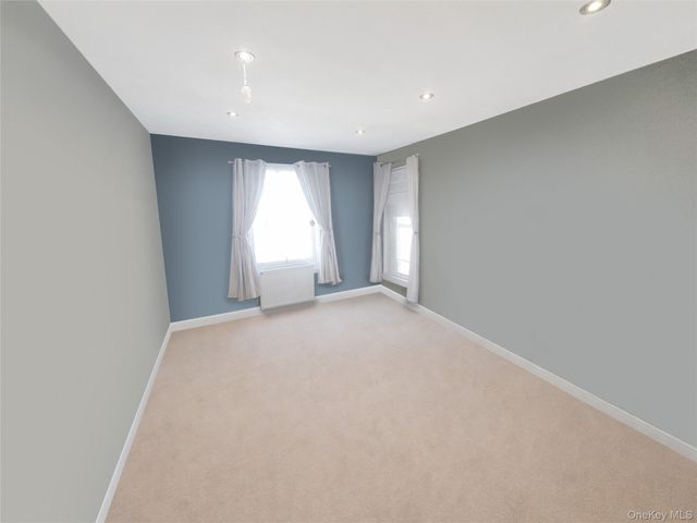 8439 153rd Avenue 6A, Lindenwood, NY 11414