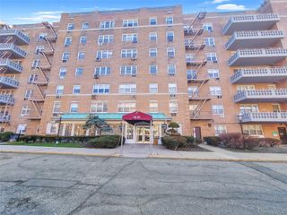 8439 153rd Avenue 6A, Lindenwood, NY 11414