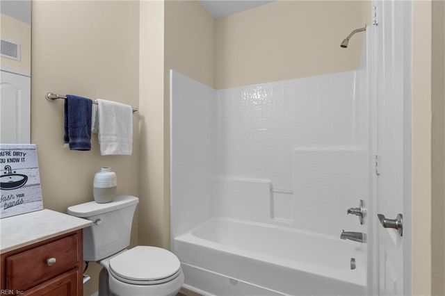 900 Southmoor Dr Unit 205, Virginia Beach, VA 23455