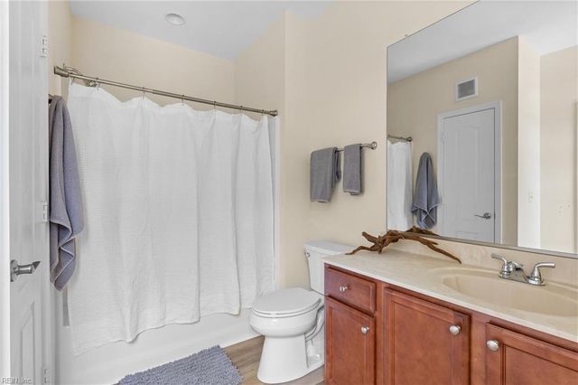 900 Southmoor Dr Unit 205, Virginia Beach, VA 23455