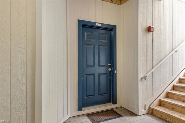 900 Southmoor Dr Unit 205, Virginia Beach, VA 23455